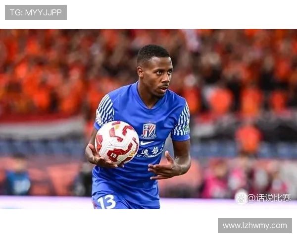 卡塞米罗的职业生涯回顾与未来展望：从巴西国脚到欧洲顶级中场的蜕变之路